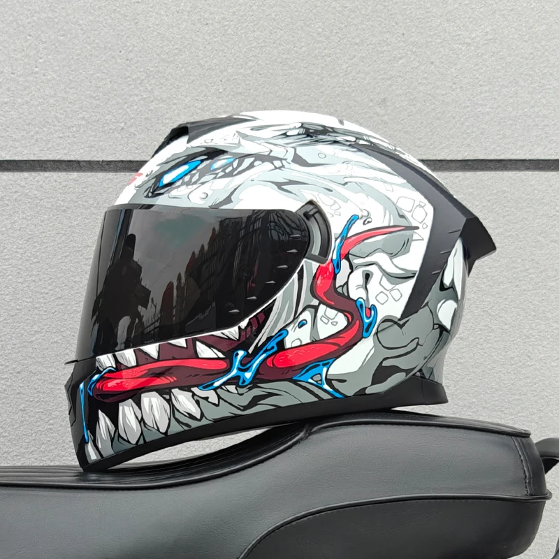 Motorcycle Full Face Helmet Carbon Fiber Black Pattern Certified Safety Racing Helmet DOT - Image 2