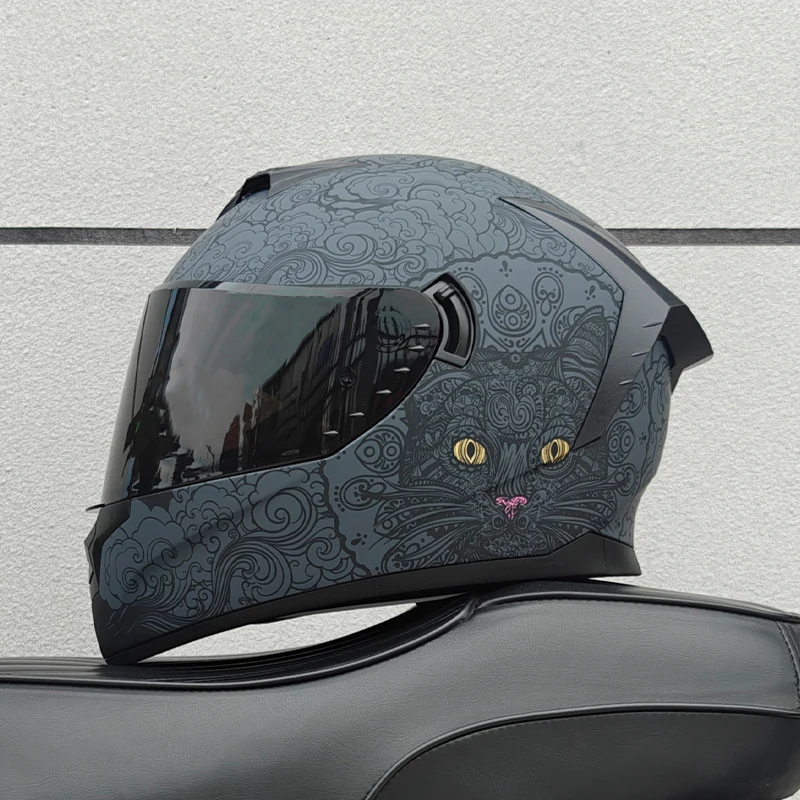 Motorcycle Full Face Helmet Carbon Fiber Black Pattern Certified Safety Racing Helmet DOT - Image 1